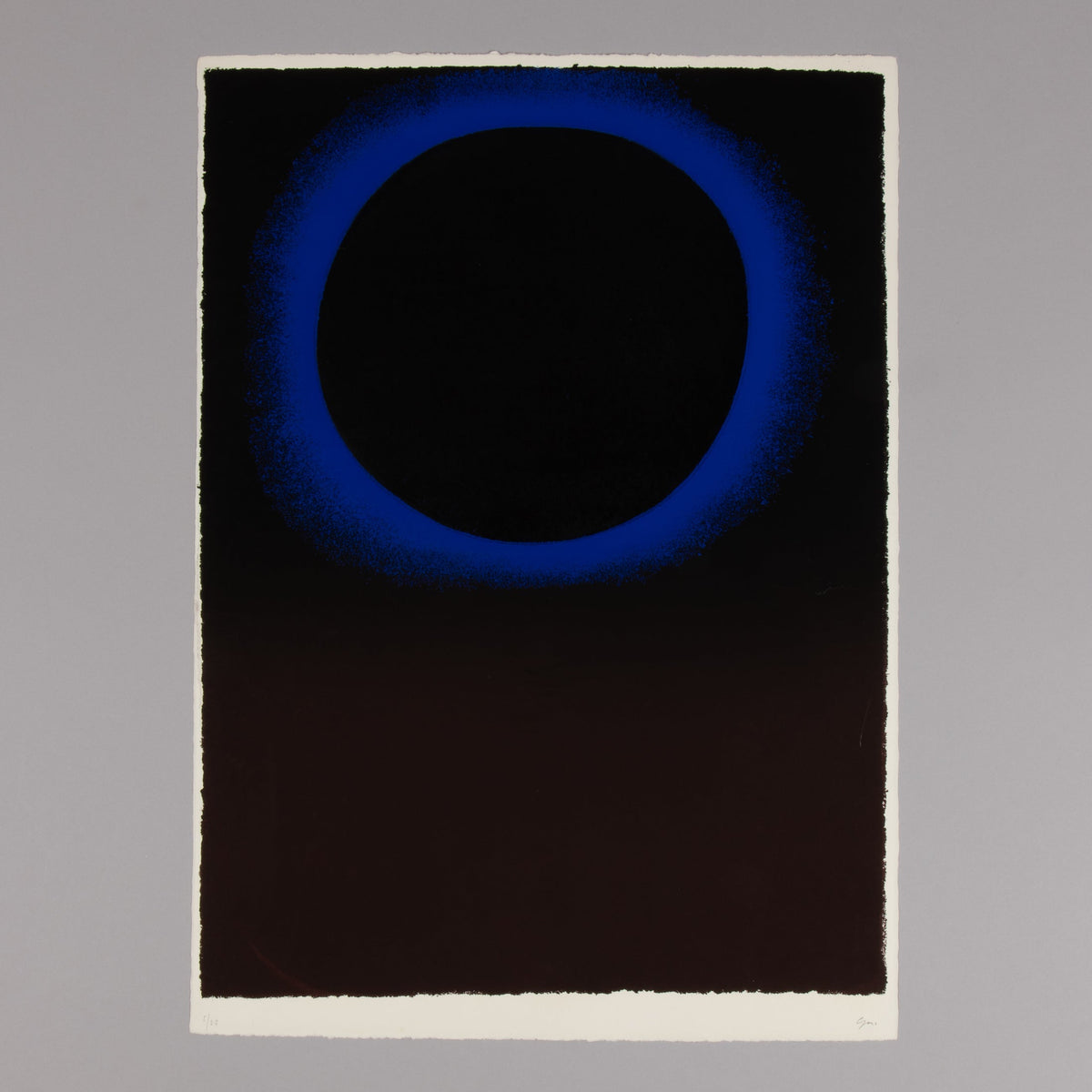 Rupprecht Geiger – Schwarzes Rund mit blauem Kranz