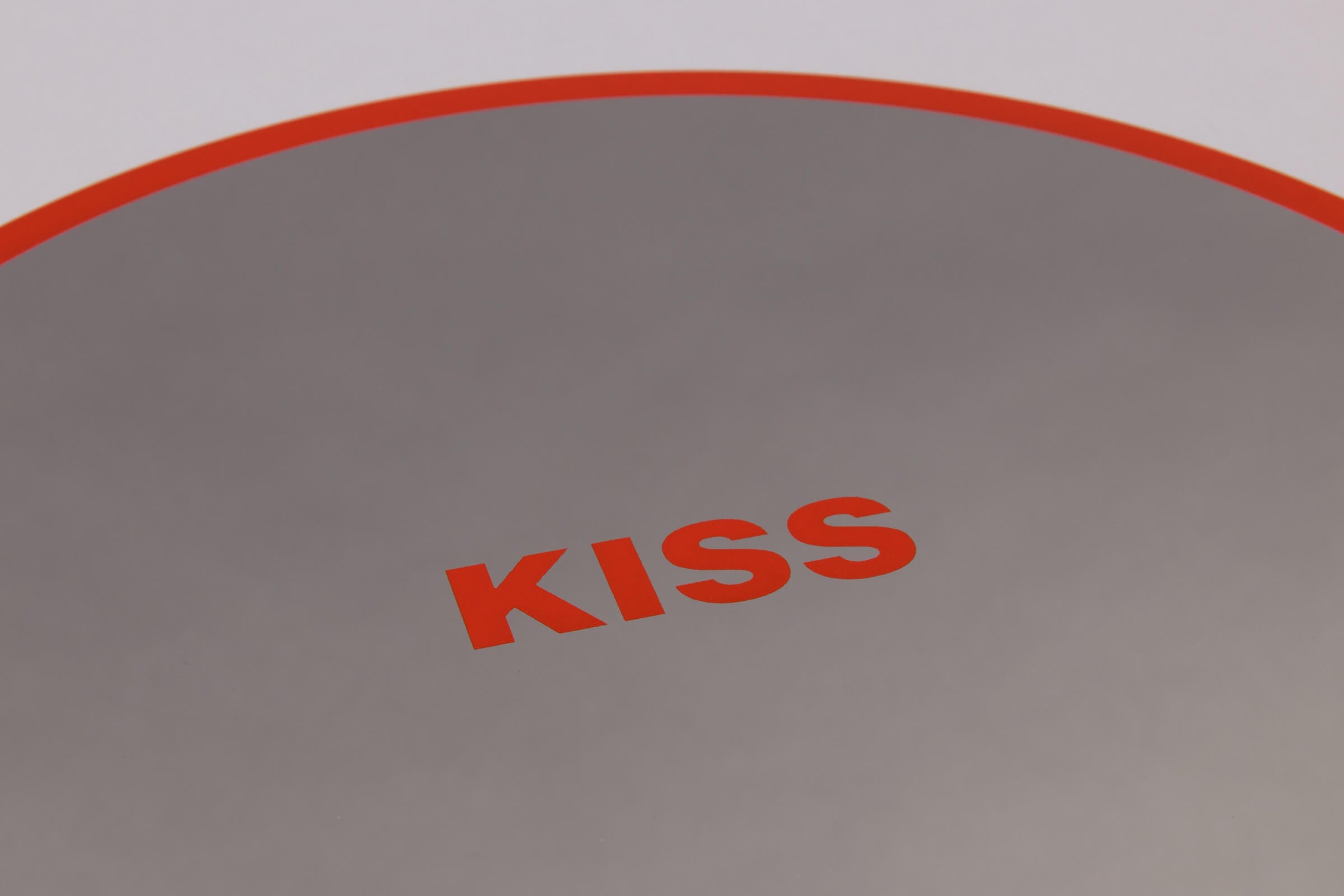 Barbara Kruger – Untitled (2Kiss)