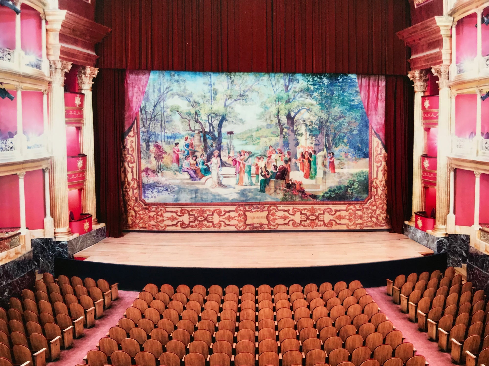 Candida Höfer - Teatro Degollado Guadalajara III