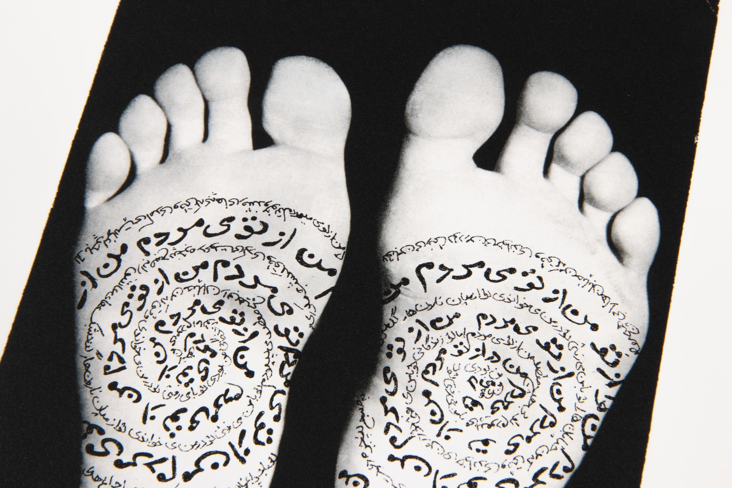 Shirin Neshat – Unveiling Series #2, 1993