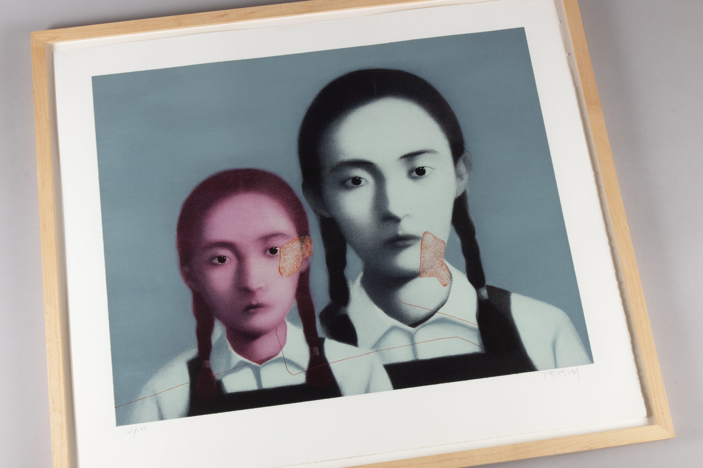 アート・デザイン・音楽 Paintings And Drawings 1979-2001 Zhang Xiaogang – Two Sisters | Original Signed Print