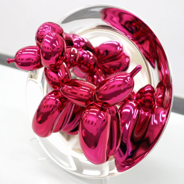 Jeff Koons - Balloon Dog (Magenta)